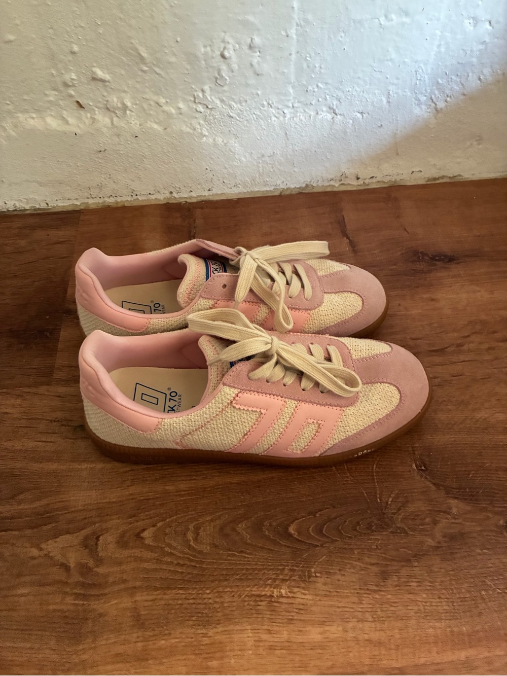 BACK 70 IUTA 2504 in LIGHT PINK Sneakers